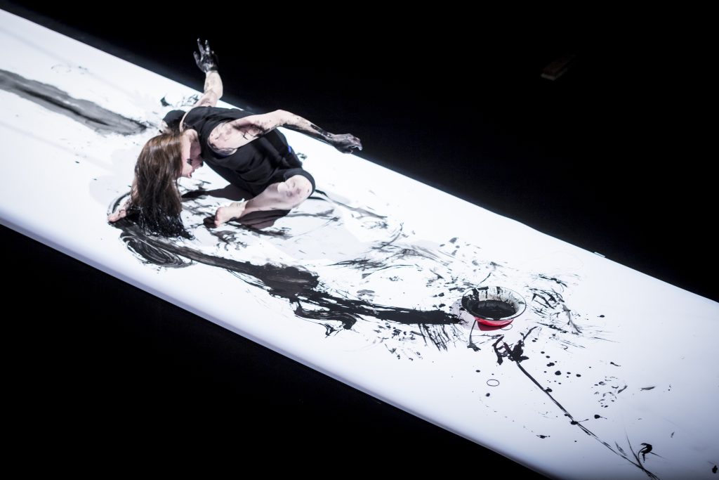 Eliška Brtnická: Enola (foto Vojtěch Brtnický)