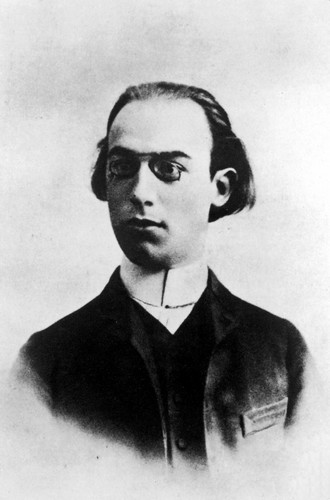 Erik Satie (zdroj commons.wikimedia.org)