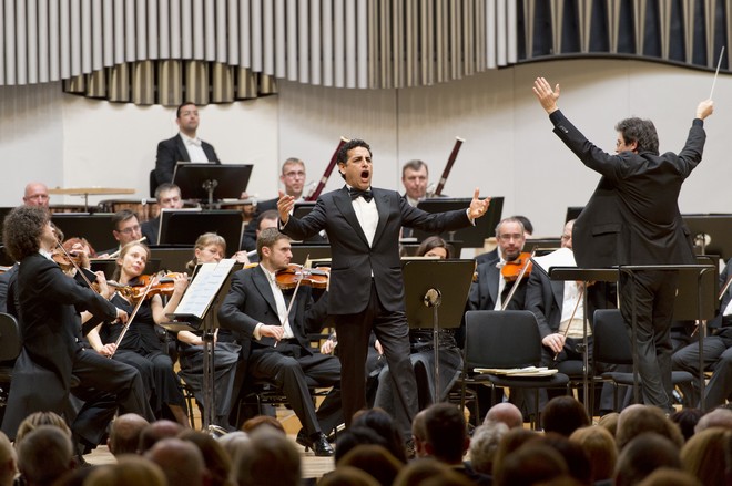 Svetové operné hviezdy - Juan Diego Flórez, Slovenská filharmónia, Sebastiano Rolli - Koncertná sieň Slovenskej filharmónie Bratislava 2016 (foto © PANER)