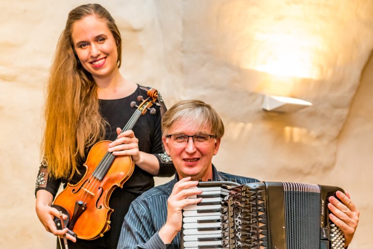 Julie Svěcená, Ladislav Horák (zdroj Hudební festival Antonína Dvořáka Příbram)