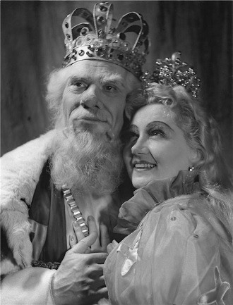 O.Ostrčil: Honzovo království - Jaroslav Veverka (Král), Maria Tauberová (Princezna) - ND Praha 1958 (foto Jaromír Svoboda)