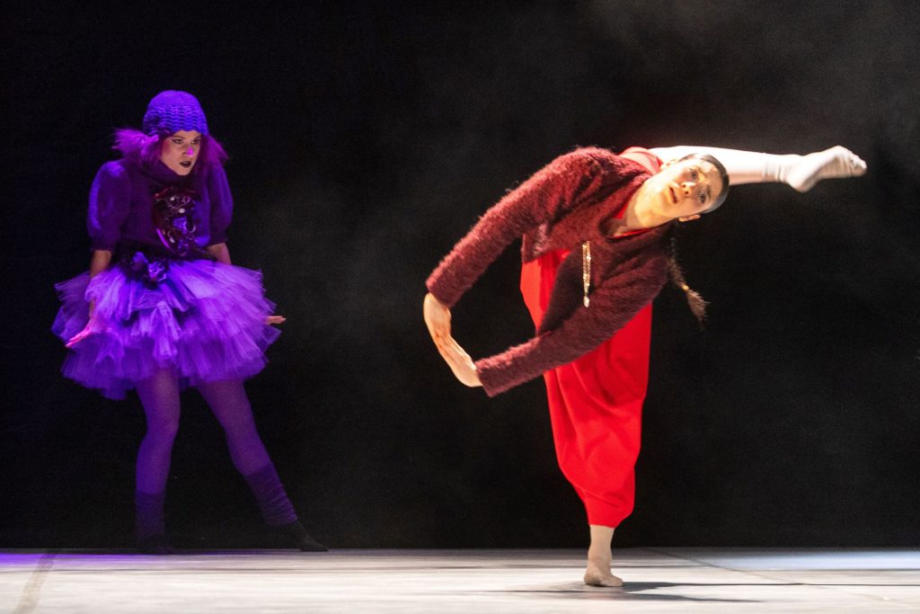 Jan Jirásek: Sněhová královna, Jihočeské divadlo – Barbora Coufalová a Luigia Saccardo (foto Petr Zikmund)