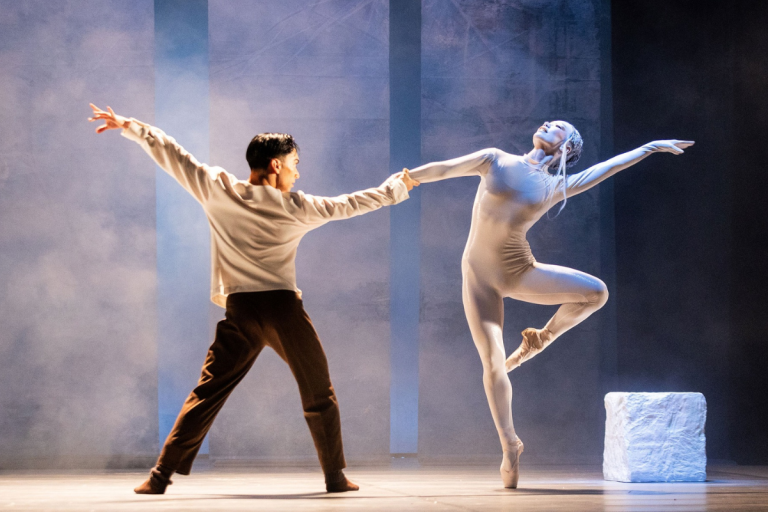 Jan Jirásek: Sněhová královna, Jihočeské divadlo – Valerio Testoni, Mai Iwamoto (foto Petr Zikmund)