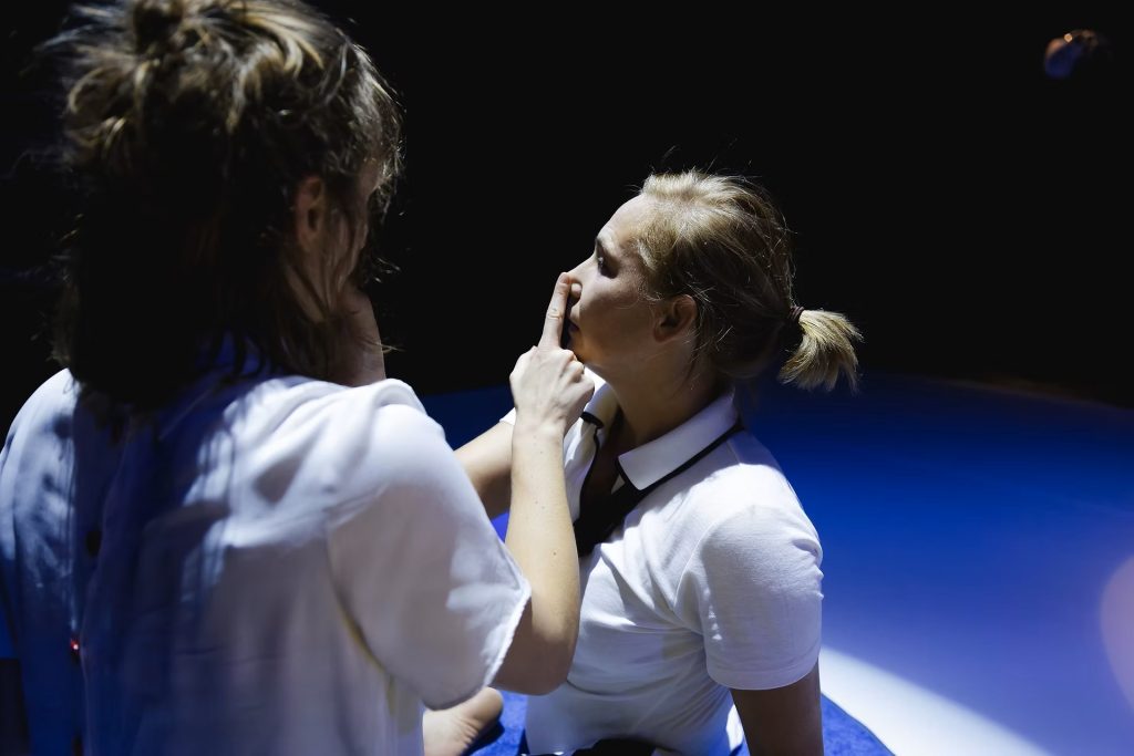 Jazmína Piktorová, Markéta Stránská a Tomáš Janypka: A to je zakázáno? (foto Adam Mráček)