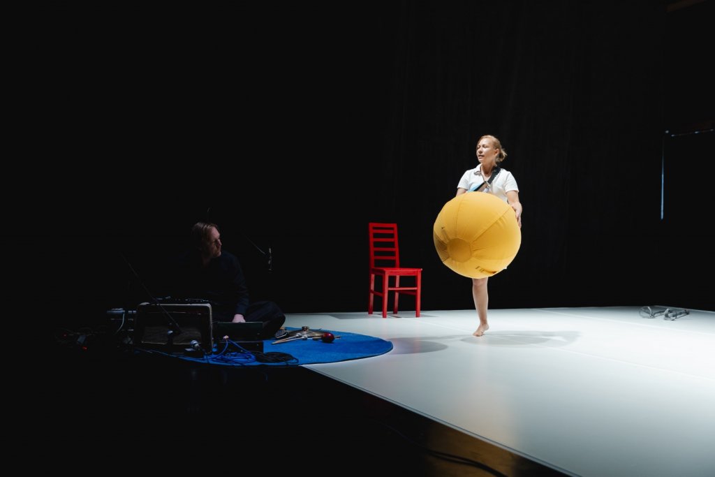 Jazmína Piktorová, Markéta Stránská a Tomáš Janypka: A to je zakázáno? (foto Adam Mráček)