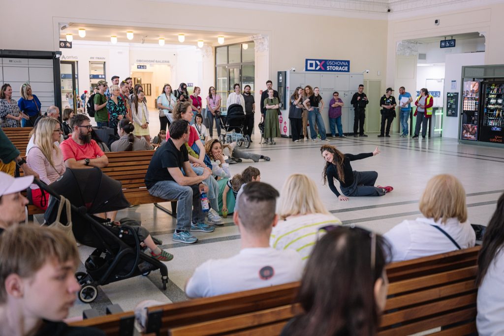 Jižní Svéráz 2026 – Andrej Štepita: Connecting/Stations (zdroj Jihočeské divadlo)