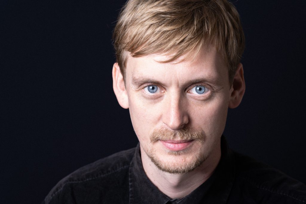 Jos Baker (foto Lenka Vagnerová & Company)