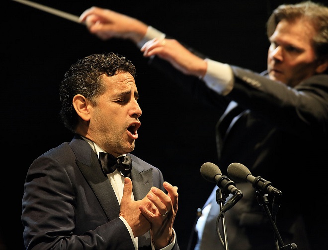 Juan Diego Flórez, dirigent Christopher Franklin - MHF Český Krumlov 2016 (foto Libor Sváček)