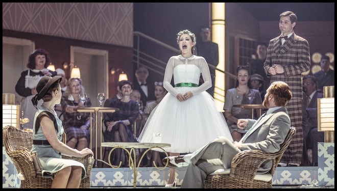 Charles Gounod: Romeo a Julie (Roméo et Juliette) – Kateřina Kněžíková (Julie) – ND Praha 2016 (foto Patrik Borecký)