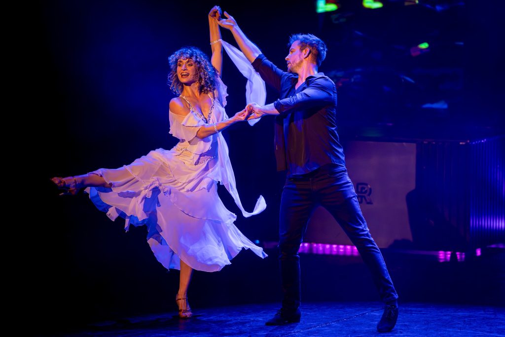 LOVE2DANCESHOW (zdroj Art 4 People)