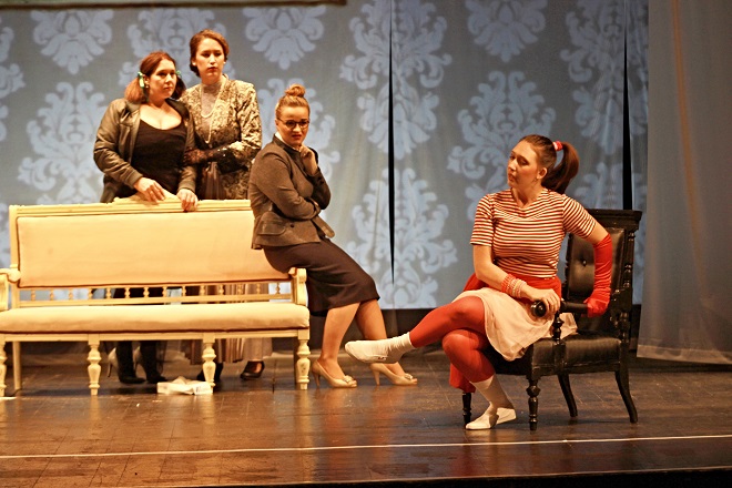 E. Wolf-Ferrari: Le donne curiose - Dům kultury města Ostravy 2016 (foto © Edmund Kijonka)