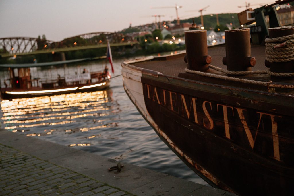 Loď Tajemství bude hostit festival Théseova loď 2026 (foto Jan Hromádko)