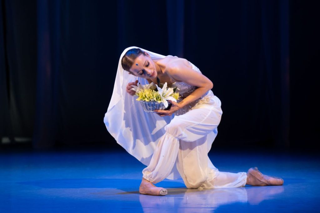 Ludwig Minkus: La Bayadère, Divadlo J. K. Tyla, Plzeň – Afroditi Vasilakopoulou (foto Irena Štěrbová)
