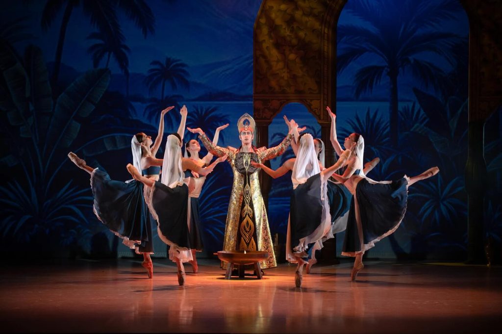 Ludwig Minkus: La Bayadère, Divadlo J. K. Tyla, Plzeň – Karel Audy (foto Irena Štěrbová)