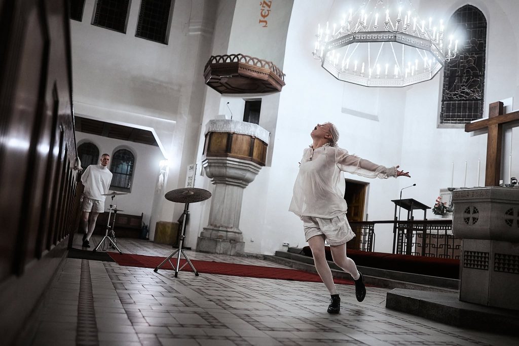 MOVE Fest 2026 – Maria Solei Järvet a Juulius Vaiksoo: Life Dances to Eternity, 24. září 2026, Evangelický Kristův kostel, Husovo náměstí, Ostrava (foto Kamil Hauptmann)
