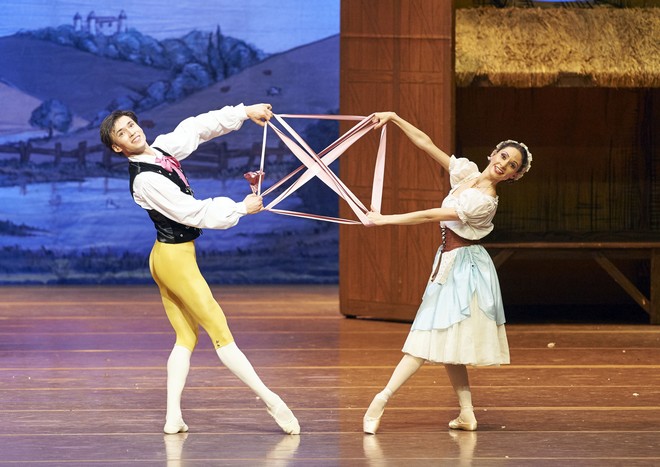 Marná opatrnost – choreografie Frederick Ashton - Robert Gabdulin a Liudmila Konovalova - Wiener Staatsballett (foto Wiener Staatsballett/Michael Pöhn)