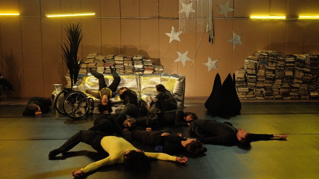 Natia Chikvaidze a William Sánchez H.: Folks (zdroj InForm – Platform for Inclusive Minds, foto Eka Darsavelidze)