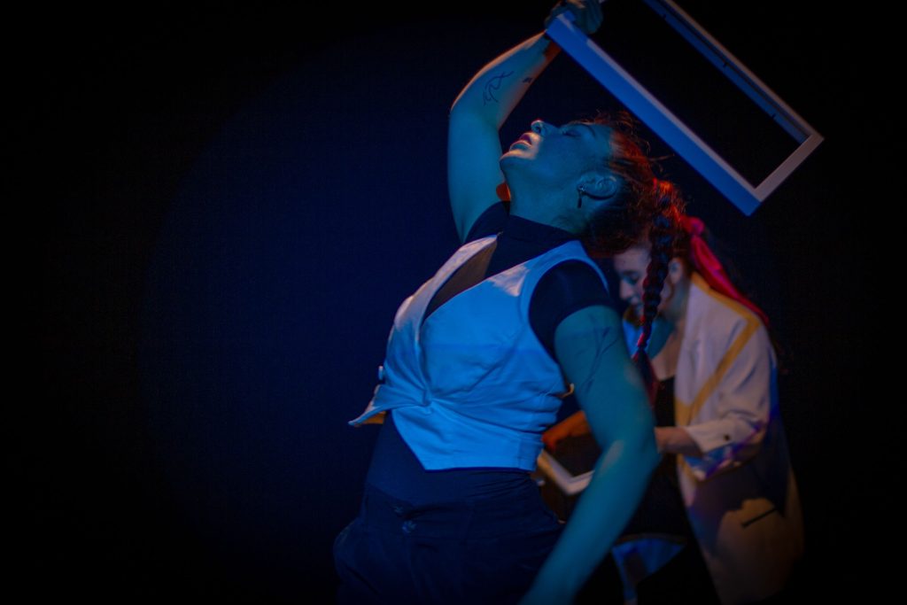 Omar Carrum: JIGSAW Fragments of Identity (zdroj Alquimia Escénica)