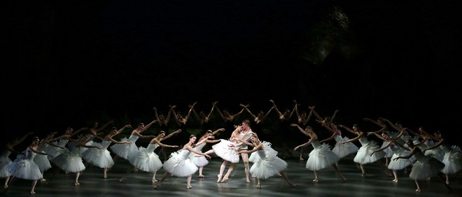 P. I. Čajkovskij: Labutie jazero - 3. dejstvo - Nicoletta Manni, Timofej Andrijashenko - Teatro alla Scala 2016 (foto Brescia e Amisano/Teatro alla Scala)