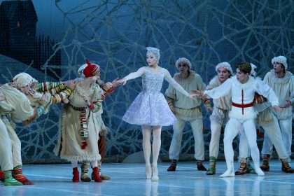 Petr Iljič Čajkovskij: Sněhurka (foto Karina Zhitkova, The Moscow State Stanislavsky and Nemirovich-Danchenko Music Theatre)