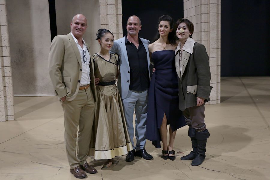 Po premiéře – Otto Bubeníček, Anna Yeh, Jiří Bubeníček, Nadina Cojocaru a Shoma Ogasawara (foto Kristýna Housková)