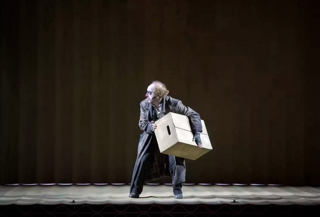 Giuseppe Verdi: Rigoletto - Opéra national de Paris 2016 (foto © Monika Rittershaus)