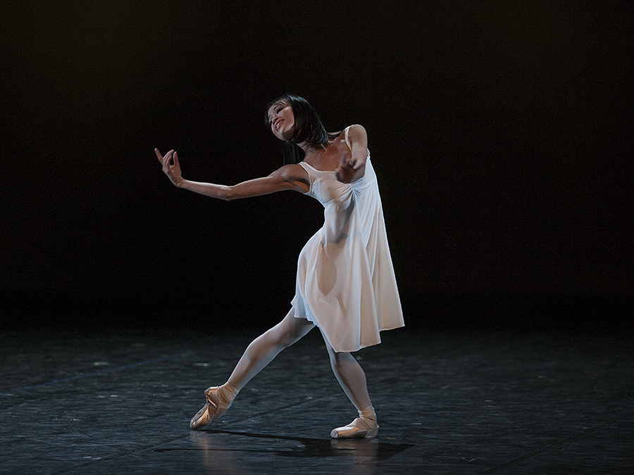 STVOŘENÍ – duet Adama a Evy - Eriko Wakizono © Costin Radu STVOŘENÍ – duet Adama a Evy - Eriko Wakizono © Costin Radu