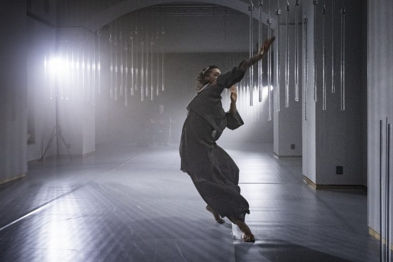 Václav Kuneš: Smoke and Mirrors – Francesca Amy Amante (foto Pavel Ovsík)