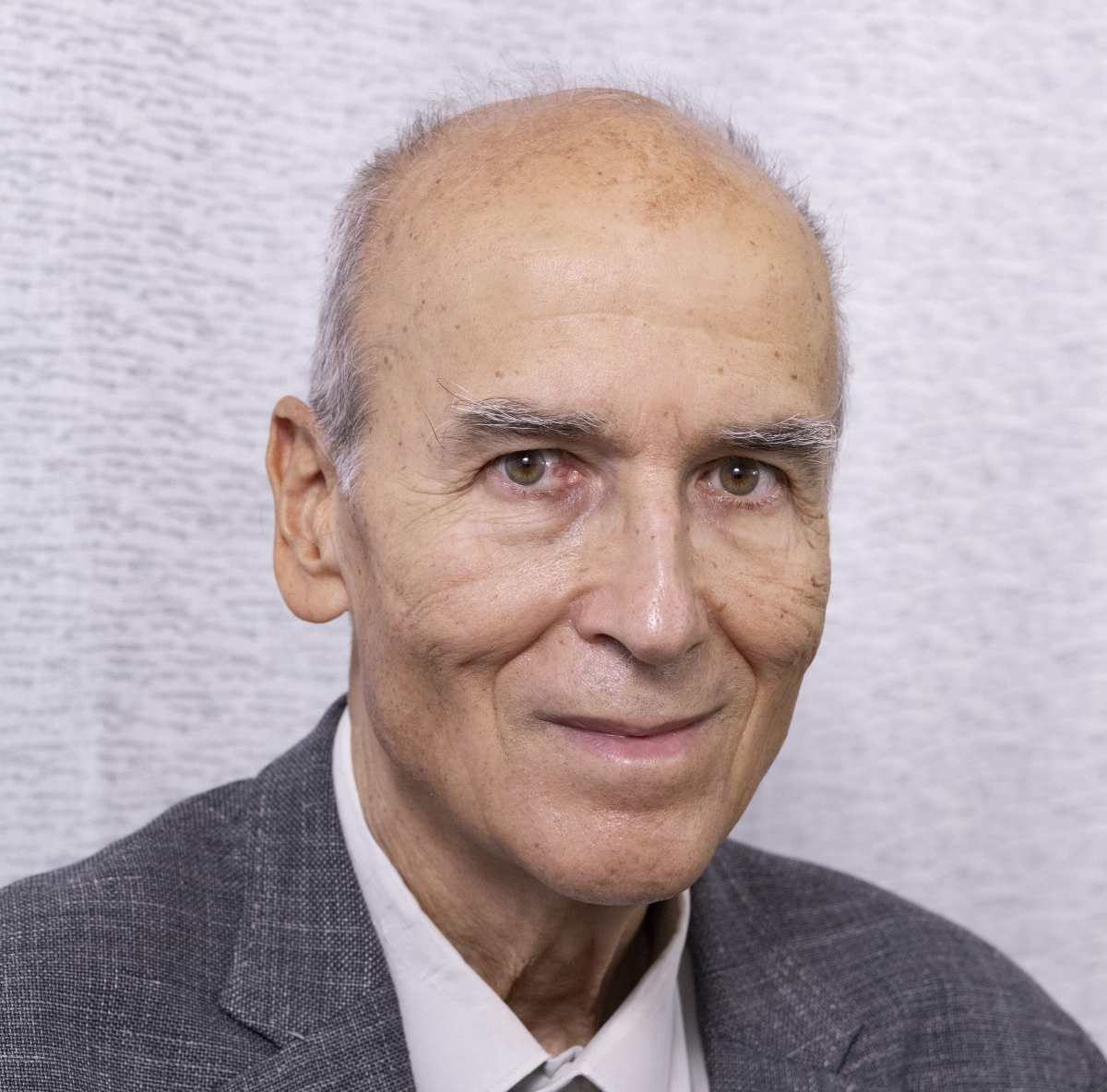 Vladimír Tichý (zdroj Gymnázium a Hudební škola hl.m.Prahy, základní umělecká škola)