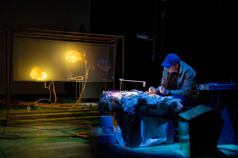 Verdensteatret – Flat Sun (foto archiv festivalu 4 + 4 dny v pohybu)