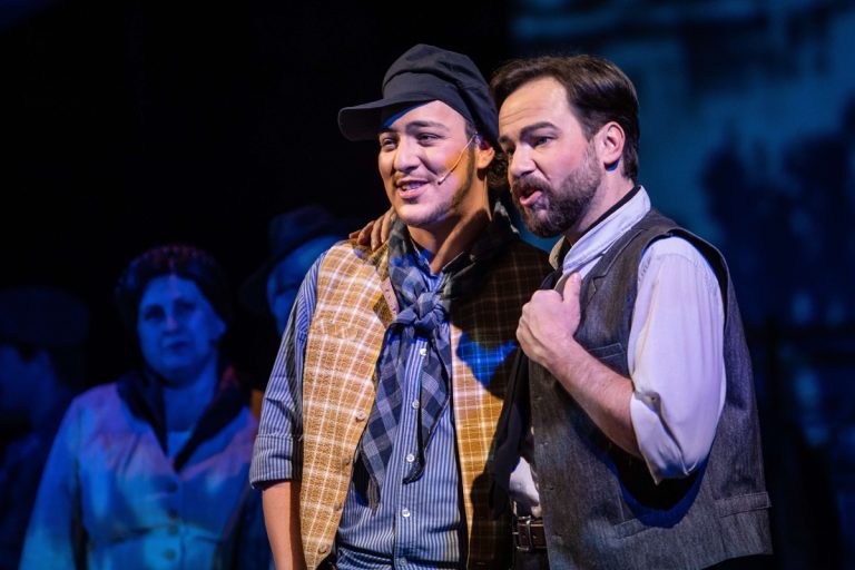 Moravské divadlo Olomouc – František Ferdinand Šamberk, Karel Hašler, Podskalák: Vojtěch Pačák, Martin Štolba (foto: Daniel Schulz)