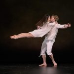 Wolfgang Amadeus Mozart, Angelin Preljocaj: Le Parc pas de deux, Národní divadlo moravskoslezské (foto Serghei Gherciu)