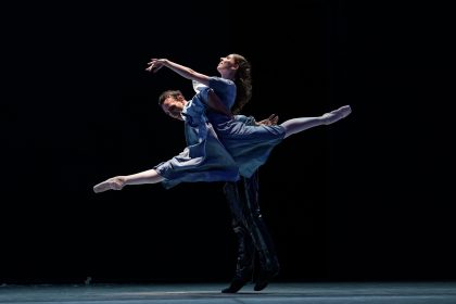 Michel Legrand, John Neumeier: Liliom, Státní opera, Praha – Giovanni Rotolo a Alina Nanu (foto Serghei Gherciu)
