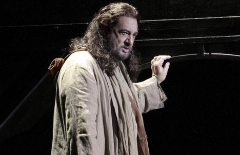 Plácido Domingo jako Athanael in Thaïs (foto Robert Millard/LA Opera)