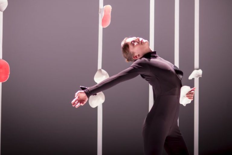 Marie Gourdain: Mu — tation – Sabina Bočková (foto Vojtěch Brtnický)