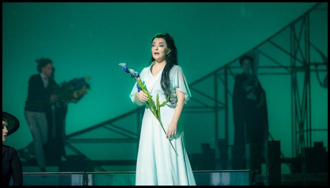 Giacomo Puccini: Madama Butterfly - Donata D´Annunzio Lombardi (Cio-Cio-San) - ND Praha 2016 (foto Patrik Borecký)