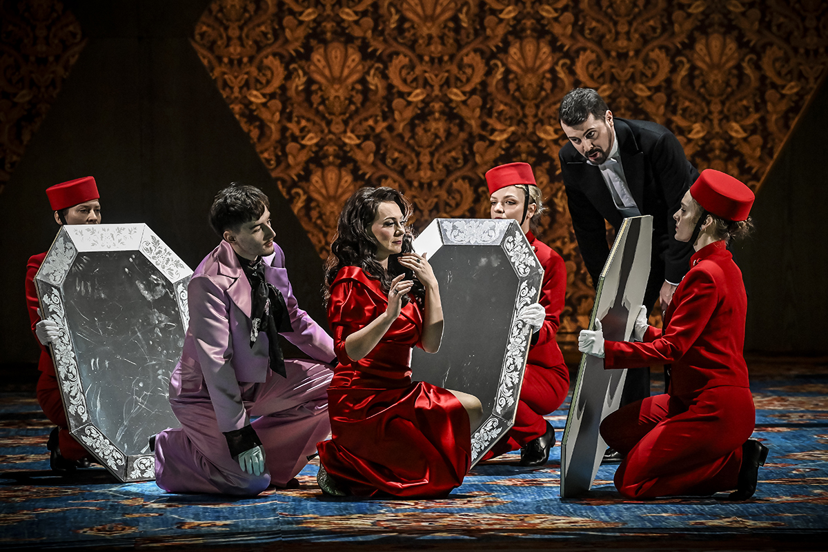 Giacomo Puccini: Manon Lescaut, Národní divadlo Brno (foto Marek Olbrzymek)