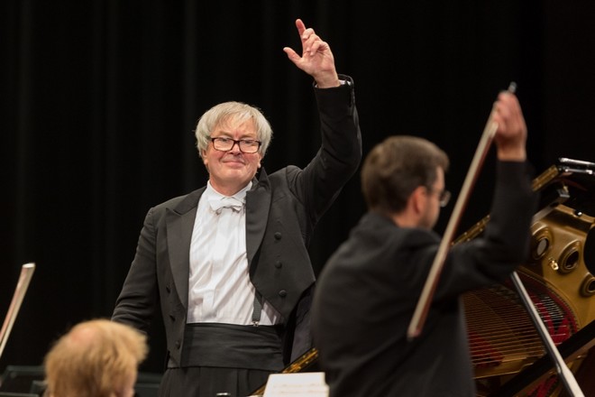 Smetanova Litomyšl 2016: Slavnostní zahajovací koncert - Petr Altrichter - Zámecké nádvoří Litomyšl 2016 (foto Smetanova Litomyšl)