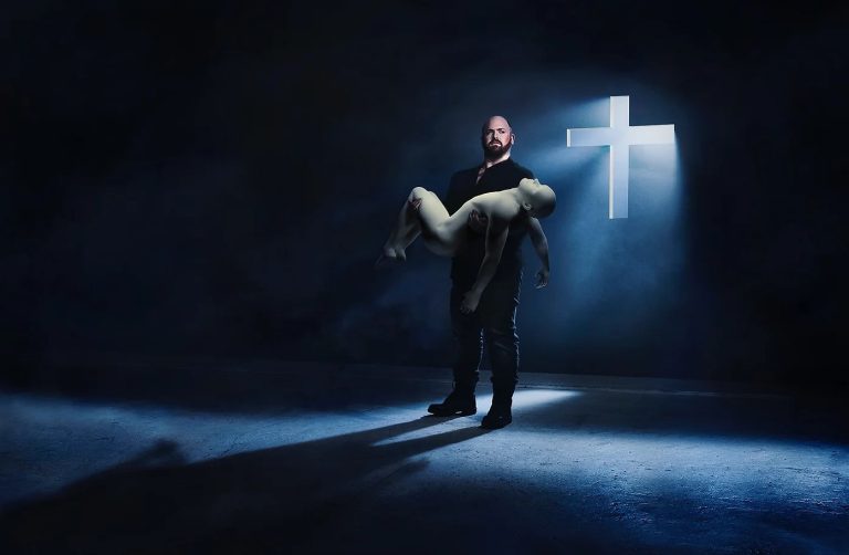 Nicky Spence (zdroj Nicky Spence)