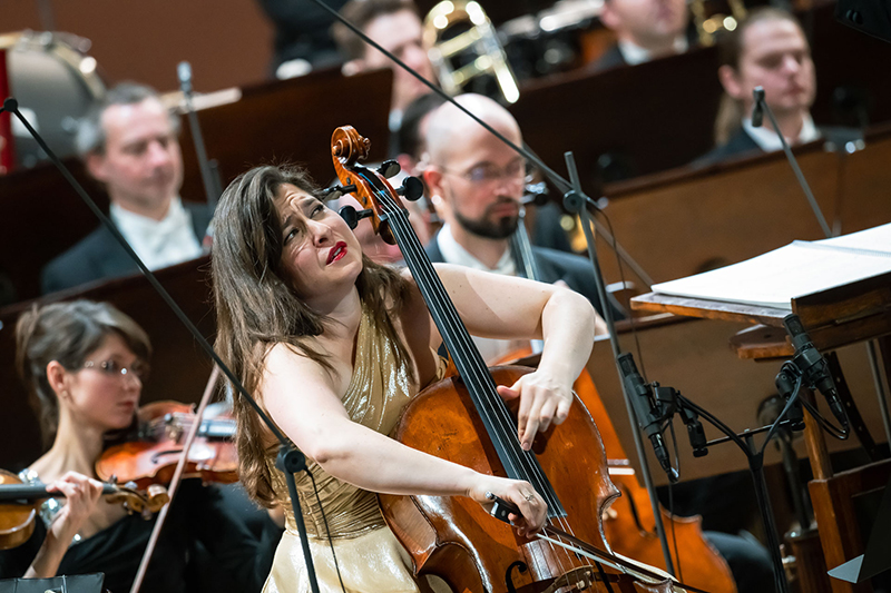 Česká filharmonie • Alisa Weilerstein, 5. února 2025, Rudolfinum, Dvořákova síň – Alisa Weilerstein a Česká filharmonie (foto Petra Hajská)