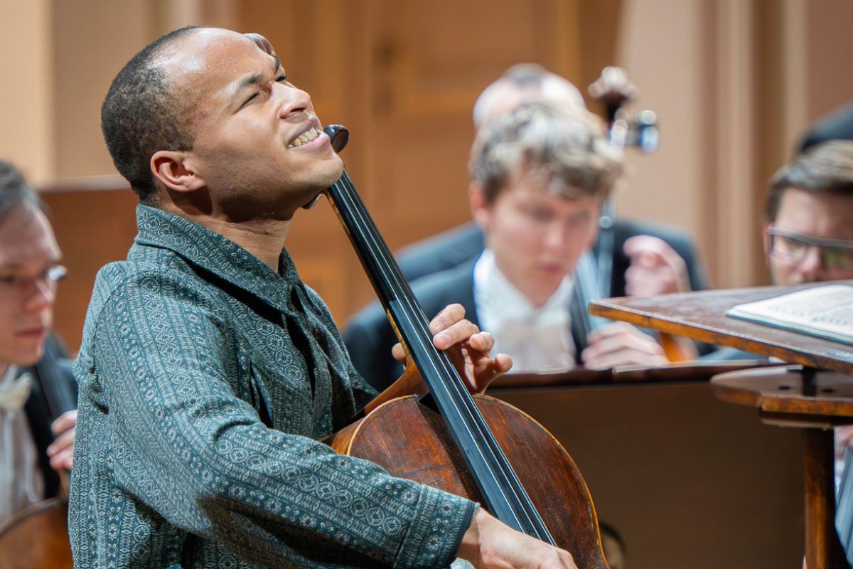 Česká filharmonie Sheku Kanneh-Mason, 19. února 2025, Rudolfinum, Dvořákova síň – Sheku Kanneh-Mason (foto Ivan Malý)