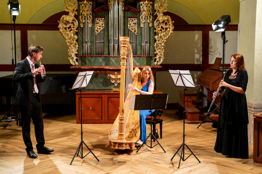 Jiří Ševčík, Ivana Švestková, Jaroslava Čiháková Tajanovská, 10. března 2025, Barokní reflektář Profesního domu, Praha (zdroj Prague Philharmonia)