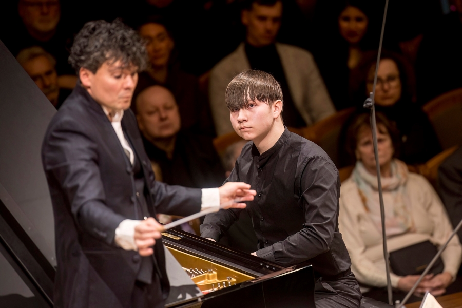 Elias Grandy, Adam Znamirovský (zdroj Symfonický orchestr Českého rozhlasu)