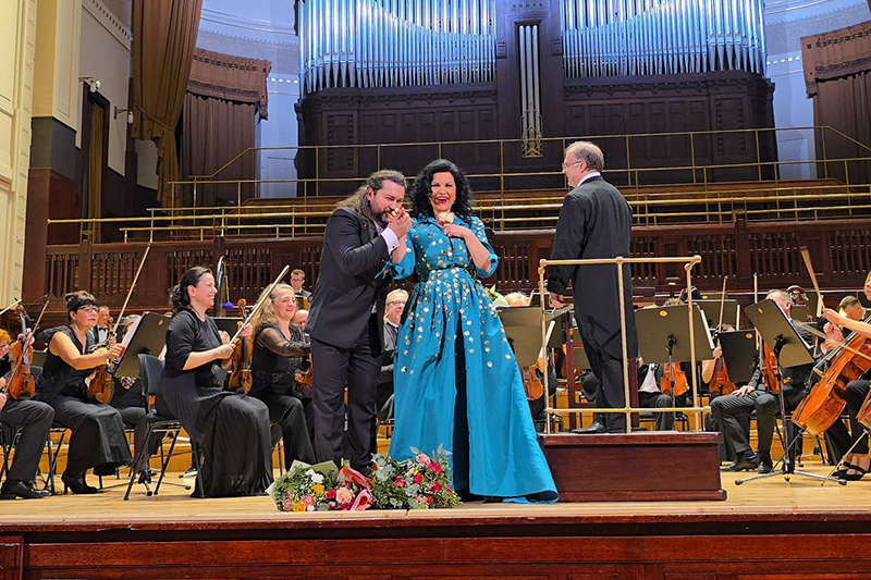 Angela Gheorghiu: Diva for Ever, 23. března 2025, Smetanova síň Obecního domu – Teodor Ilincăi, Angela Gheorghiu a Nayden Todorov (foto Paula Iancic)