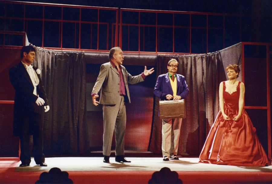 Tomáš Kořínek, Pavel Horáček, Dalibor Tolaš, Marie Fajtová, Divadlo J. K. Tyla Plzeň, 2005 (foto se souhlasem Marie Fajtové)