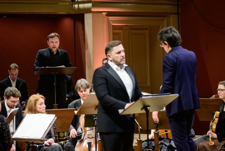 Collegium 1704: Gesù al Calvario – Benno Schachtner, Yuriy Mynenko, Václav Luks, Collegium 1704, 15. dubna 2025, Dvořákova síň, Rudolfinum, Praha (foto Petra Hajská)