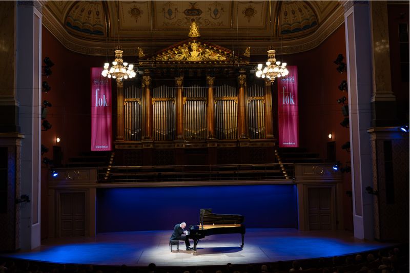 Igor Ardašev – Klavírní recitál, 12. dubna 2025, Rudolfinum, Dvořákova síň – Igor Ardašev (Foto Ivan Malý)