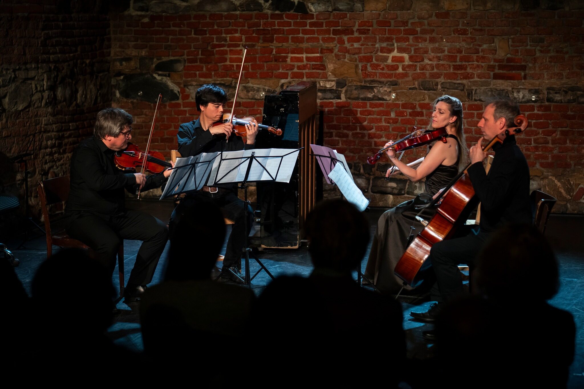 FAMA Quartet, David Danel, Roman Hranička, Kateřina Lískovcová a Balázs Adorján (zdroj Prague Philharmonia)