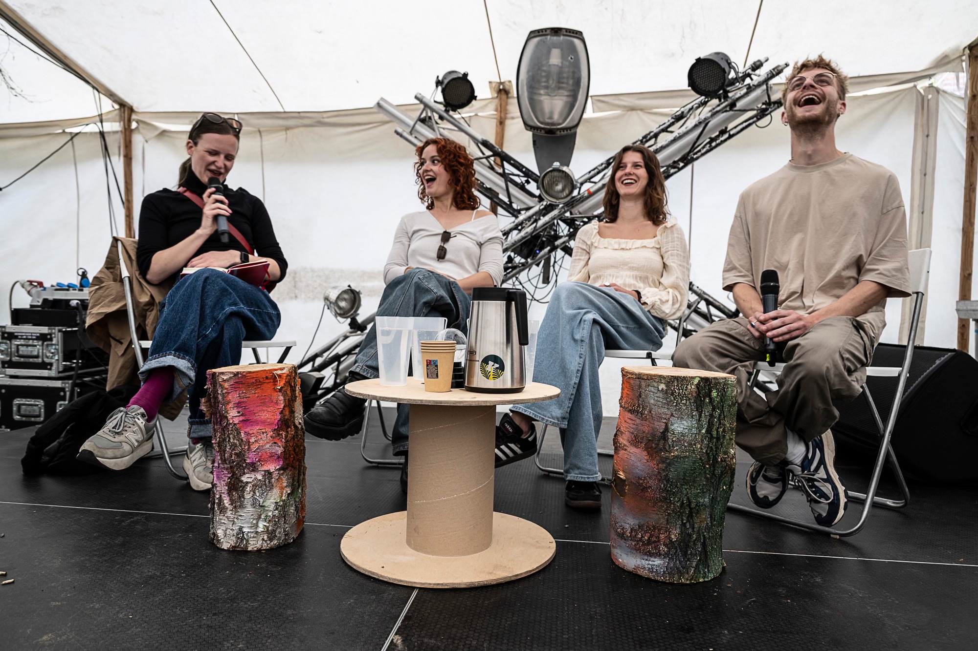 Soubor Bodhi Poject – diskuze (foto Michal Hančovský, Divadelní Flora 2025)