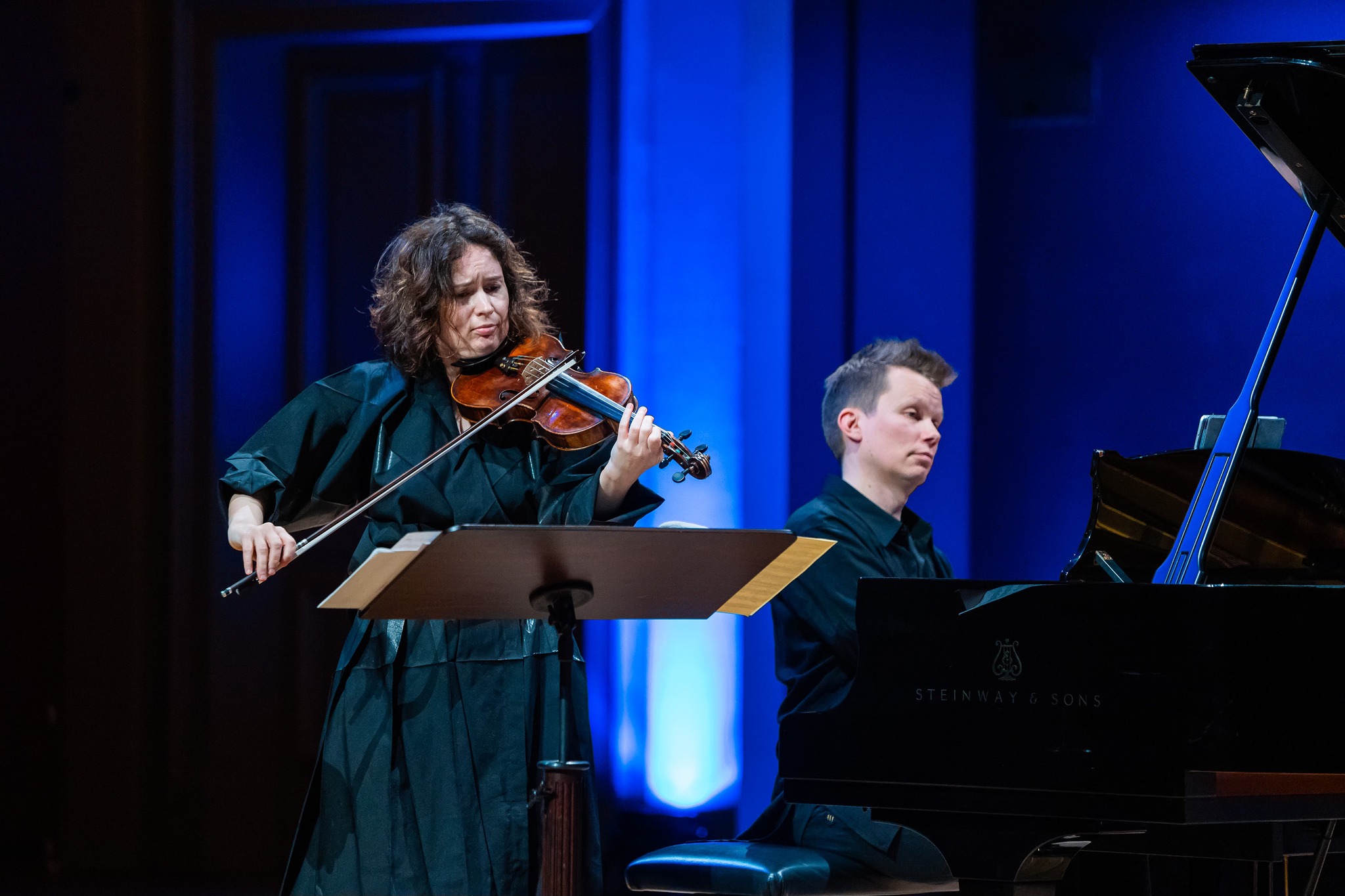 Pocta Luboši Fišerovi, 18. května 2025, Rudolfinum – Patricia Kopatchinskaja, Joonas Ahonen (foto Jan Kantor)